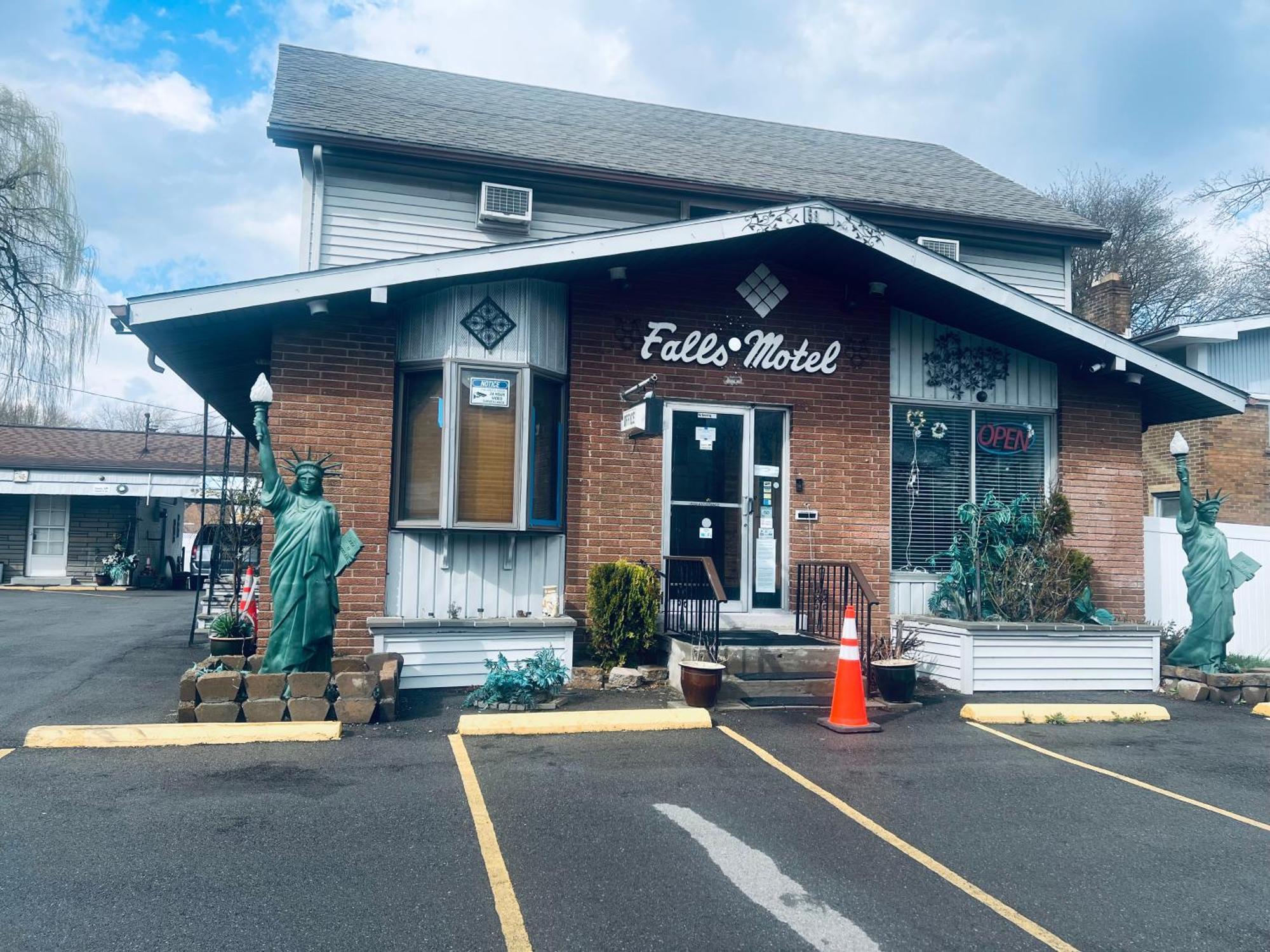 Falls Motel Niagara Falls Bagian luar foto